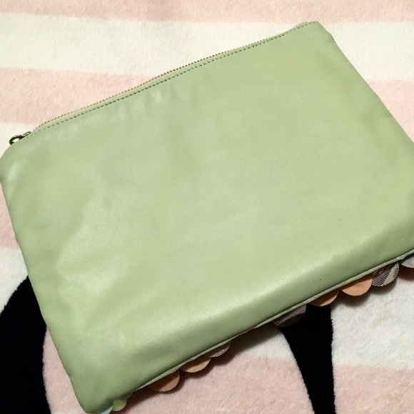 ASOS 3D Floral Clutch Bag/Purse - Picture 4 of 5